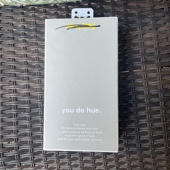 NIB Heyday (from target) iPhone 11 Pro phone case and portable charger - Picture 3 of 5